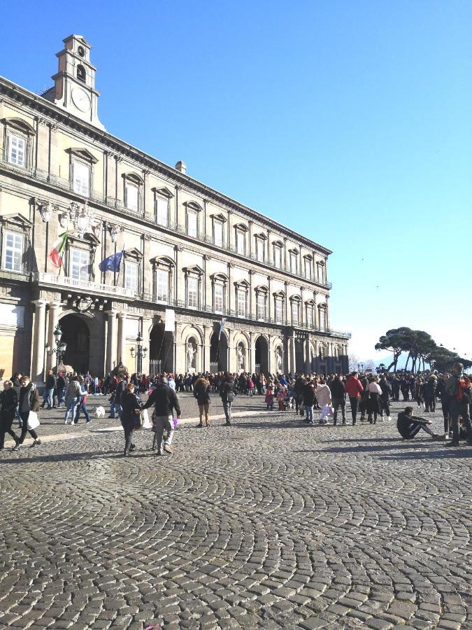 那不勒斯Domus Luigi Leone住宿加早餐旅馆 外观 照片