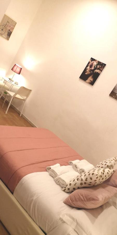 那不勒斯Domus Luigi Leone住宿加早餐旅馆 外观 照片